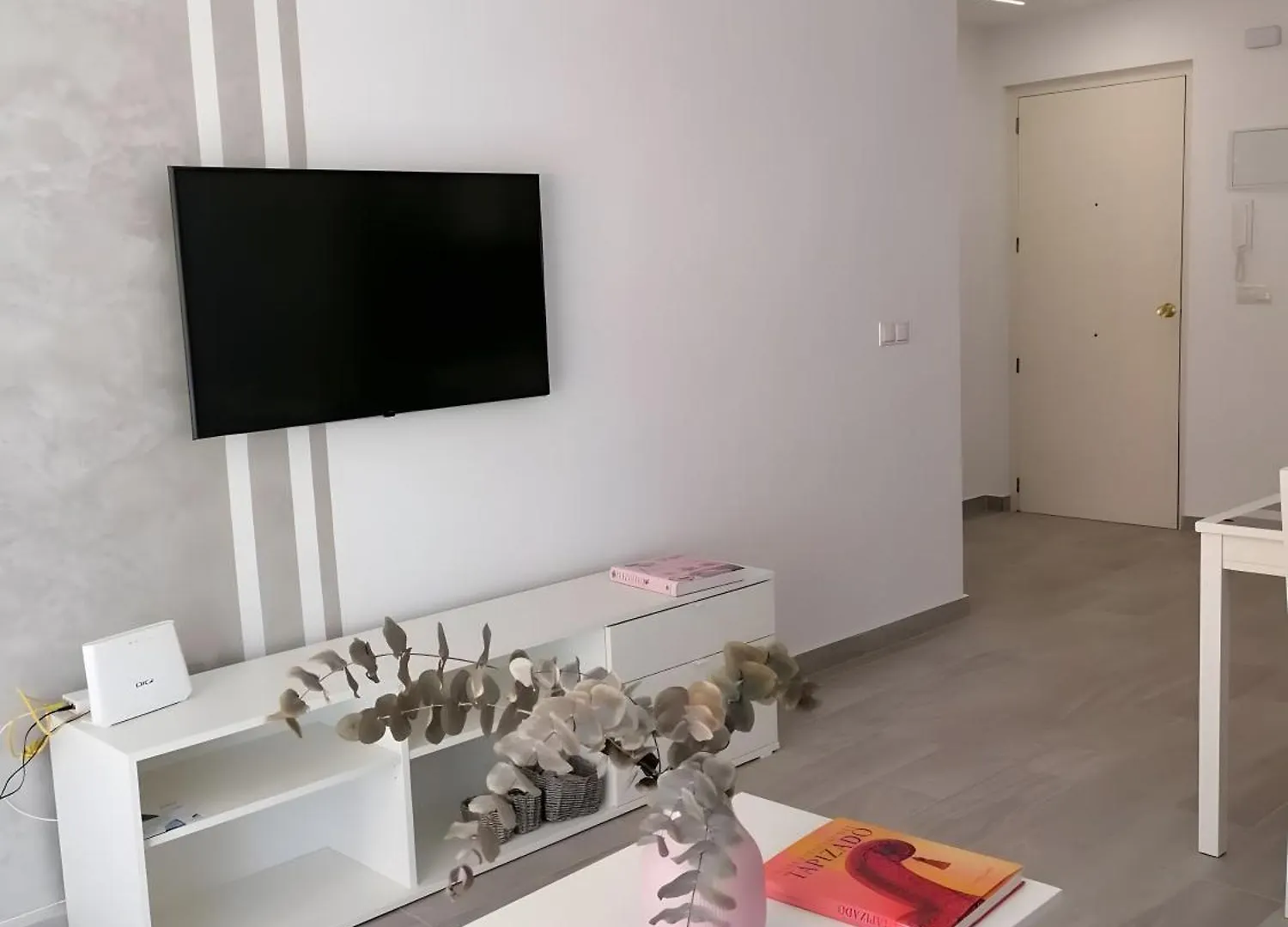 Beachside Bliss Caleta De Velez Apartment